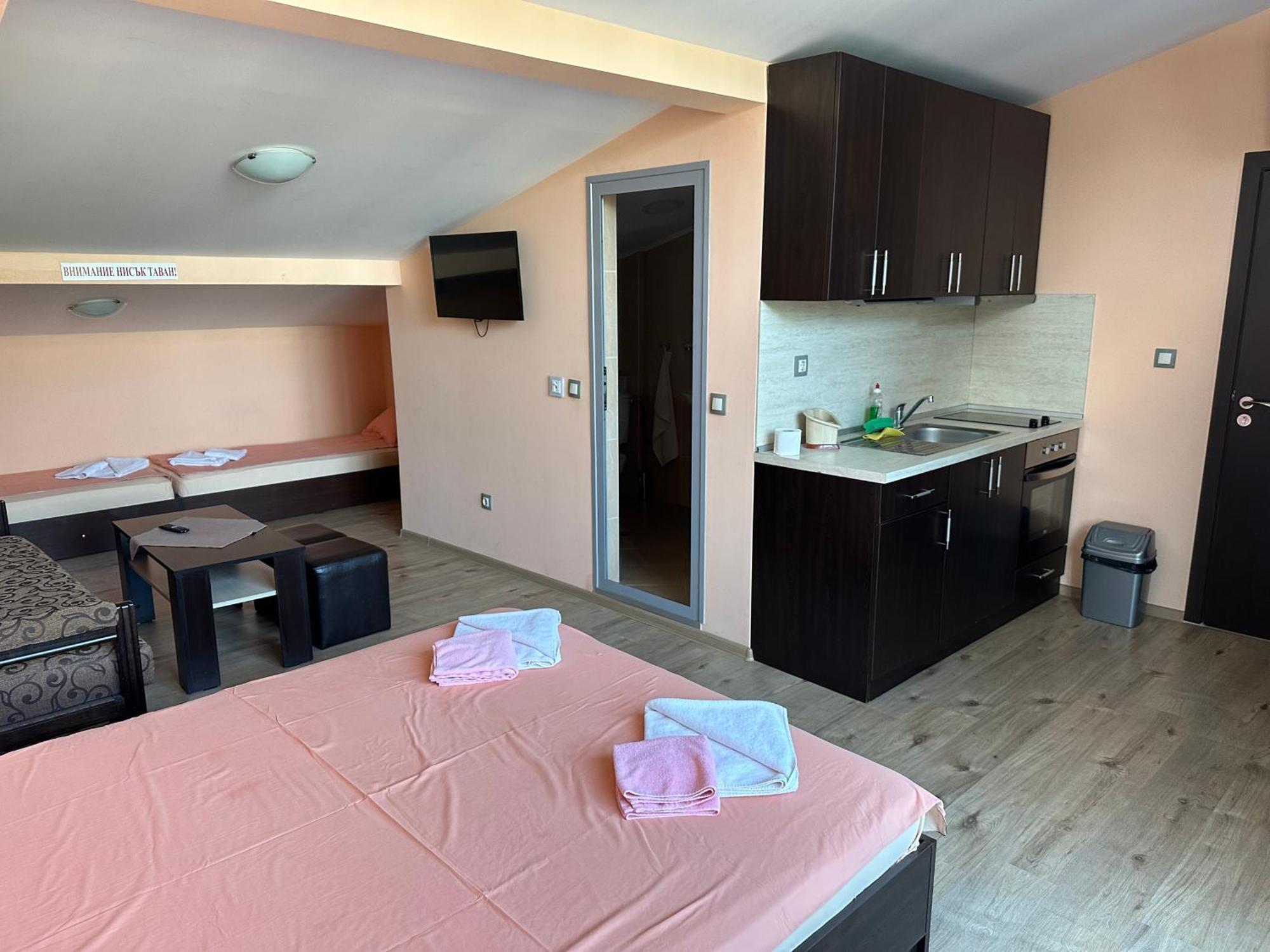 Guest House Dinevi Szapareva Banja Kültér fotó